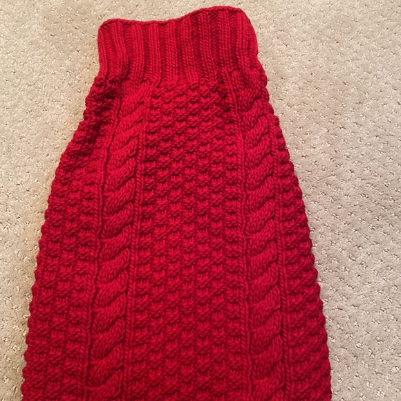 Chilly Dog Hand Knit Dog Vest - Picture 7 of 8